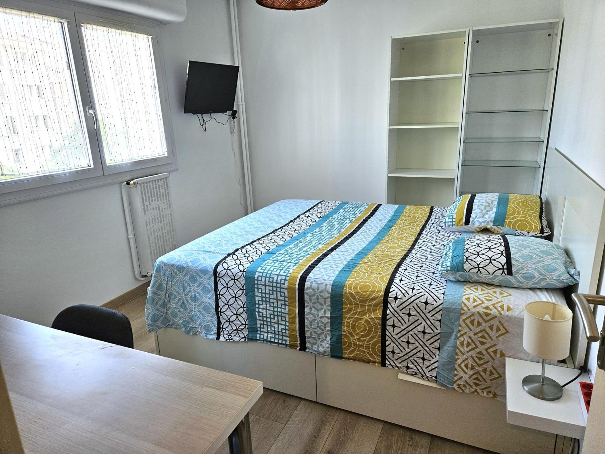 Chambre En Colocation Fille, Proche Mer, Climatisation Tolone Esterno foto