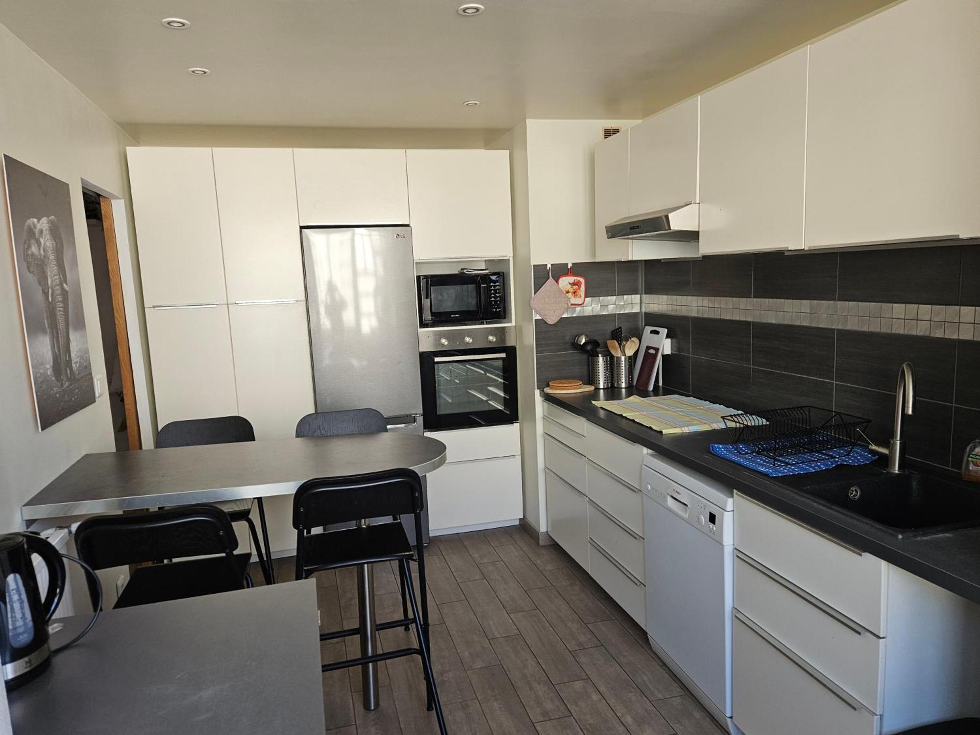 Chambre En Colocation Fille, Proche Mer, Climatisation Tolone Esterno foto